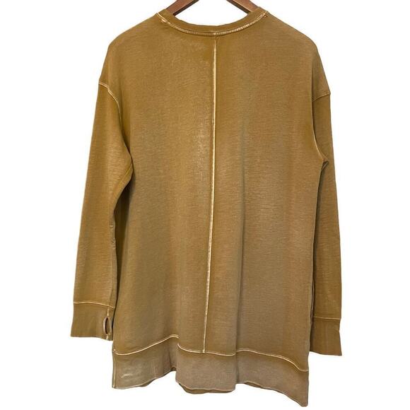 Free People GB 975119105 Oversized Distressed Tan Sweater Size XS - Picture 2 of 8